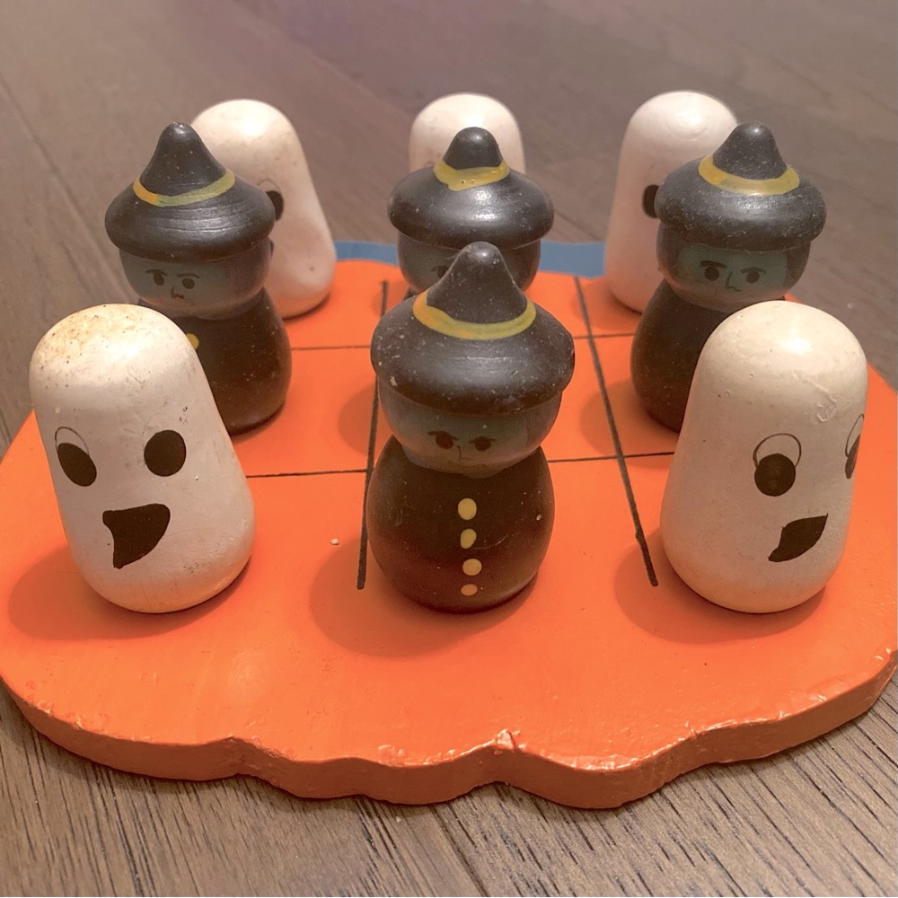 COPY - Halloween wooden tic tac toe board